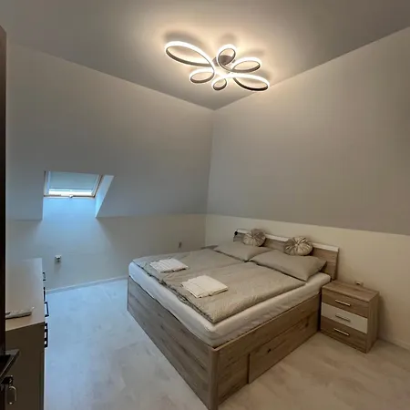 Gesztenyes-kert Panzio Bed & Breakfast Pécsvárad